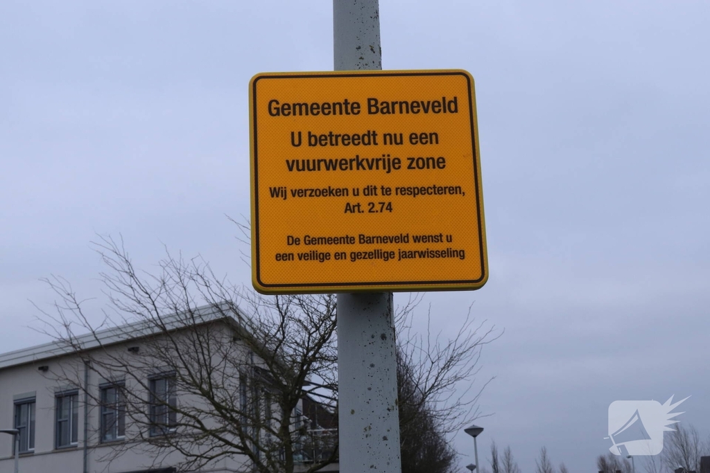Gemeente plaatst borden vuurwerkvrije zones bij zorginstellingen