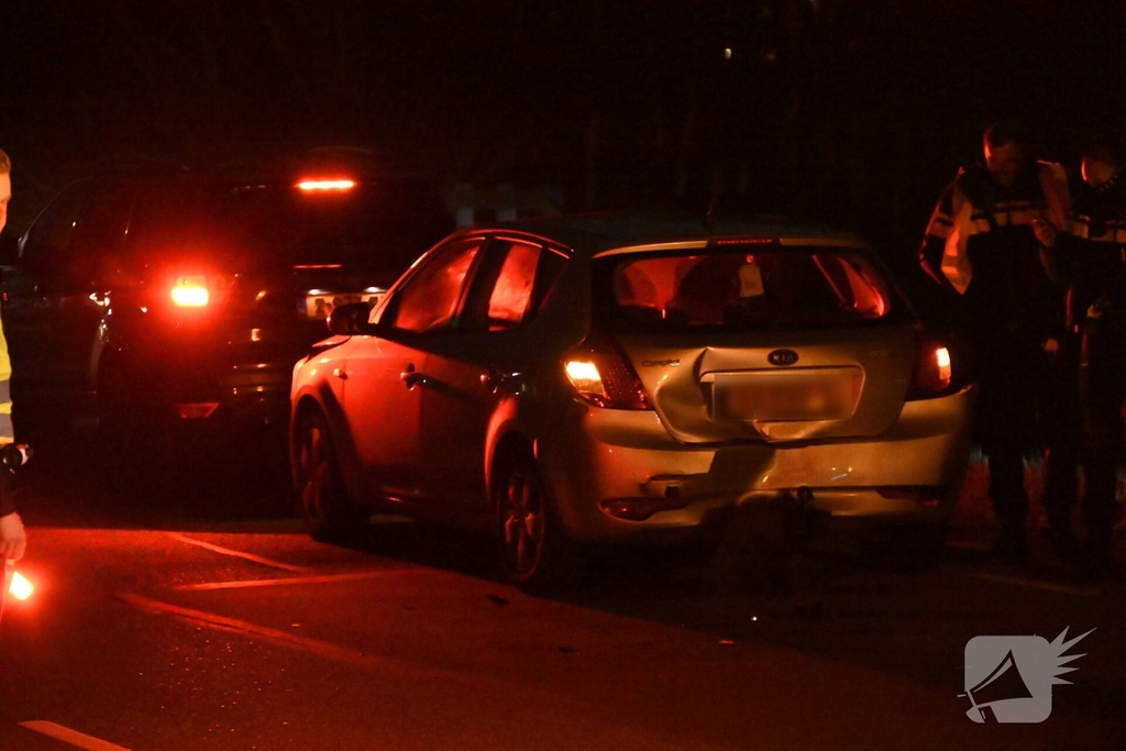 Kop-staart aanrijding leidt tot wegafsluiting