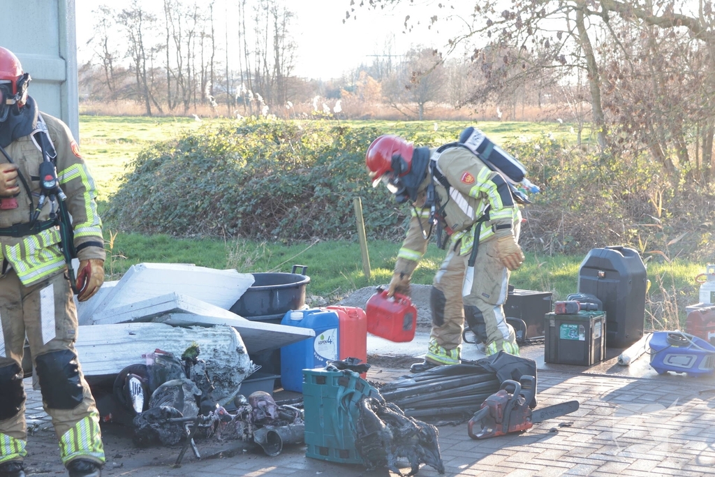 Containerbrand in opslaglocatie snel geblust