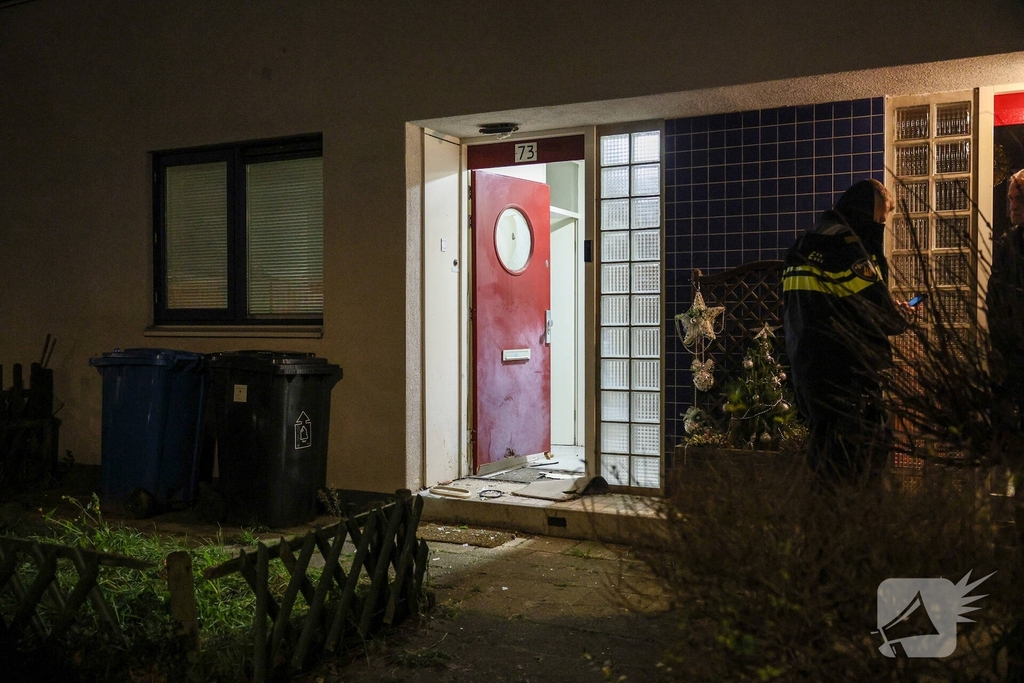 Explosie beschadigt woning tijdens kerstochtend