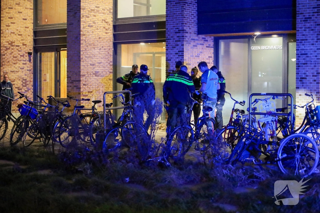 Brand in flatwoning leidt tot gewonde