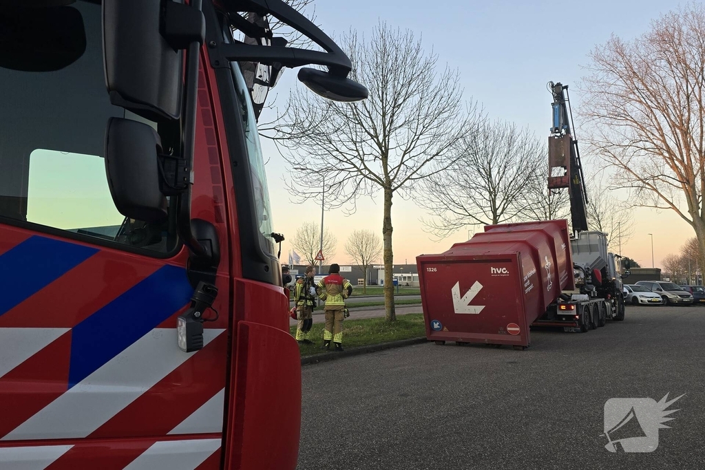 Brand in vrachtwagen geblust