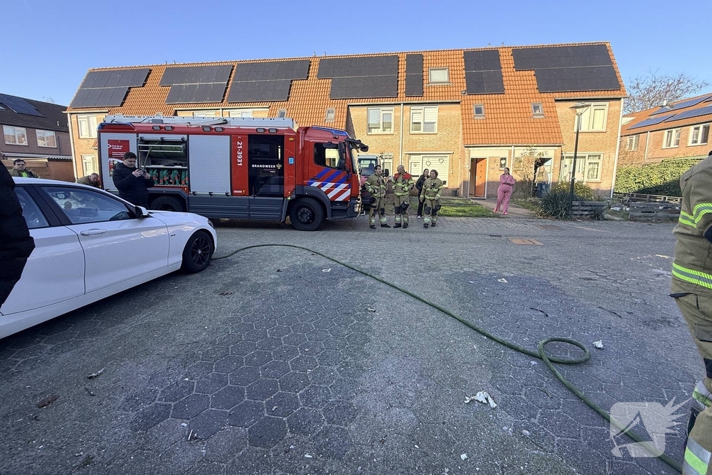 Brandweer blust stapel papier
