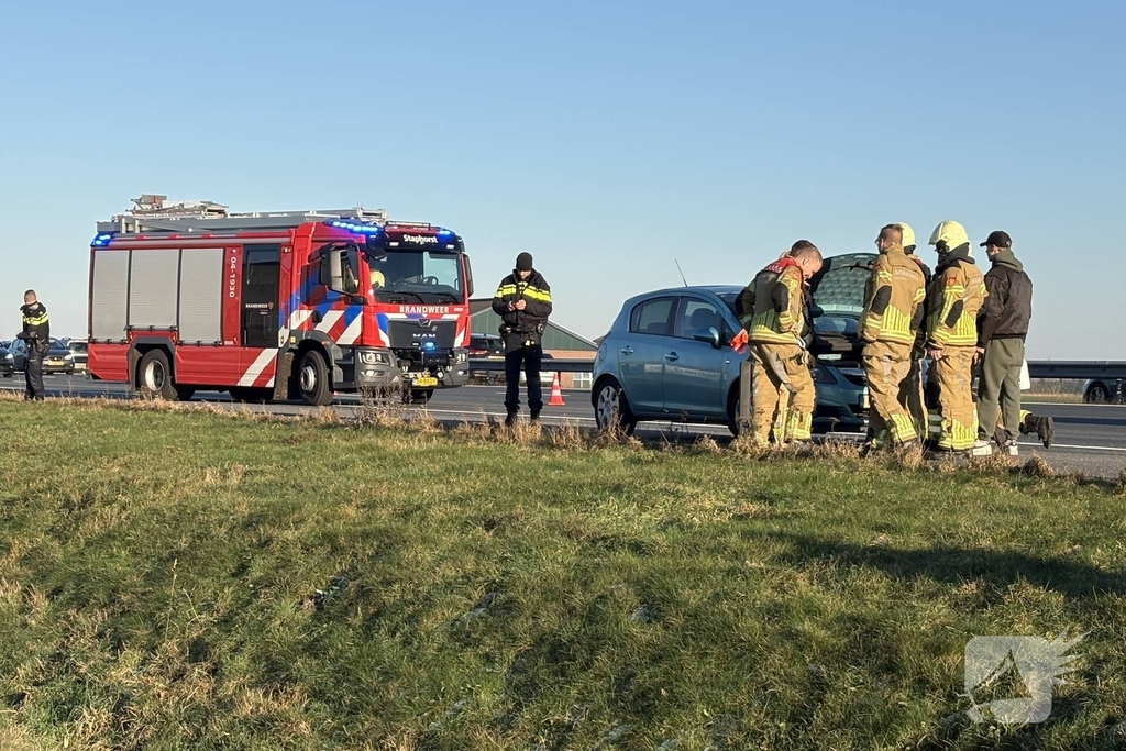 Autobrand leidt tot verkeershinder op A28