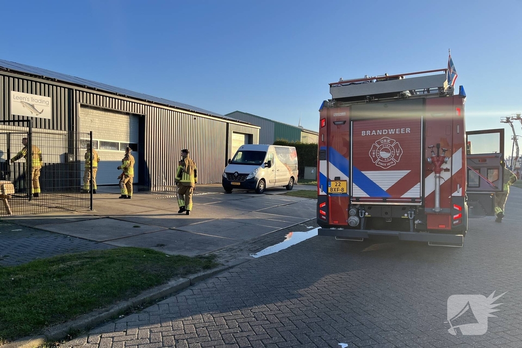 Brandweer sluit gesprongen waterleiding af