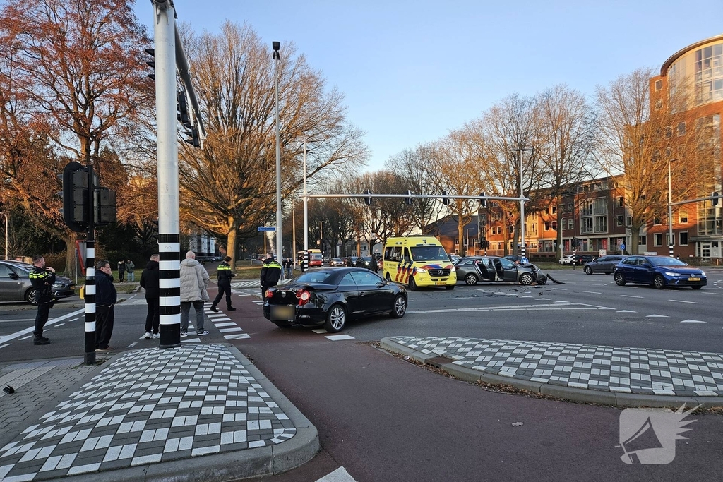 Aanrijding op drukke kruising