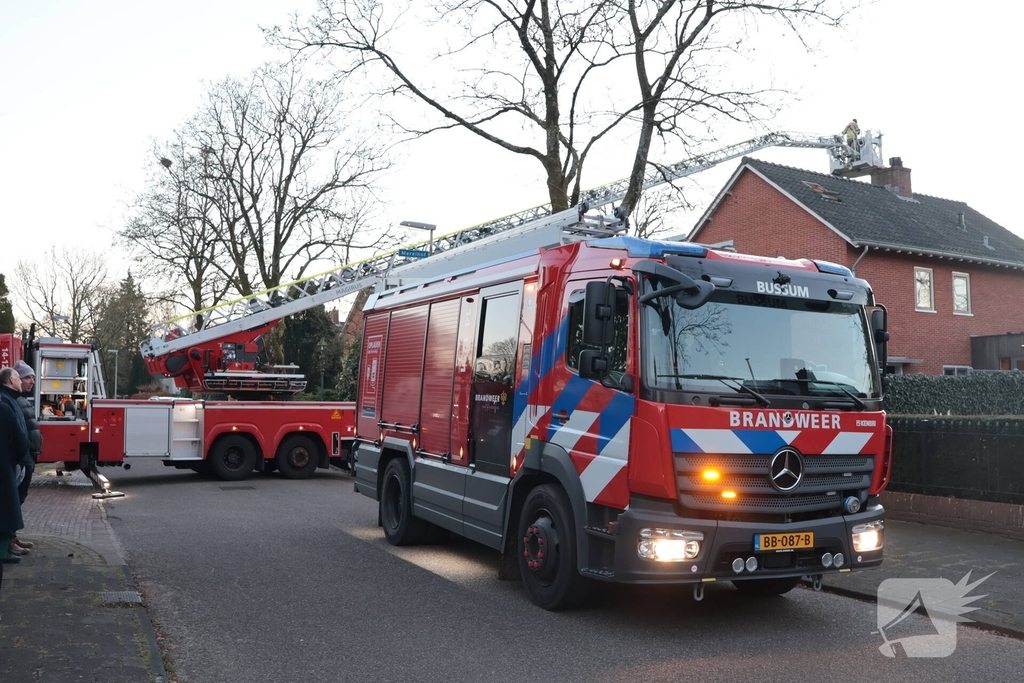 Brand in schoorsteen snel onder controle