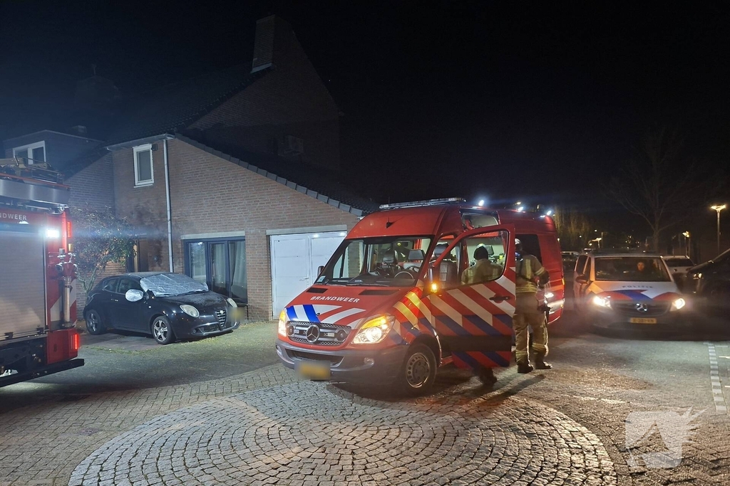 Grote zoekactie in water na aantreffen fiets en wak
