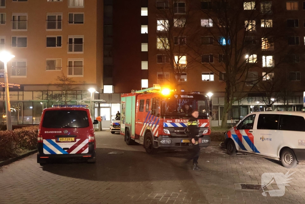 Brand in flatwoning leidt tot evacuaties