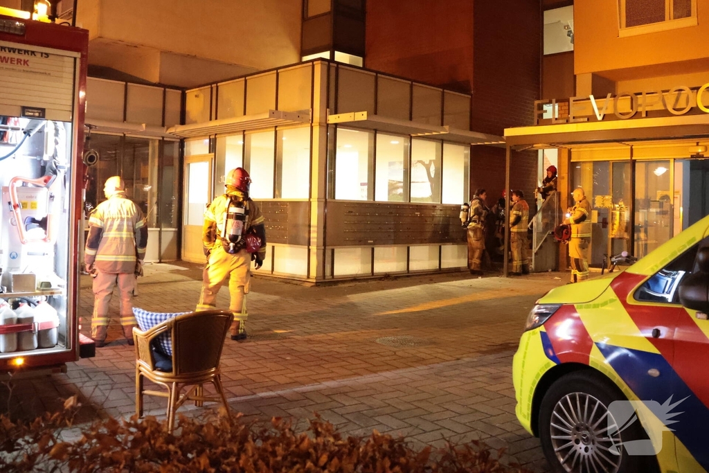 Brand in flatwoning leidt tot evacuaties