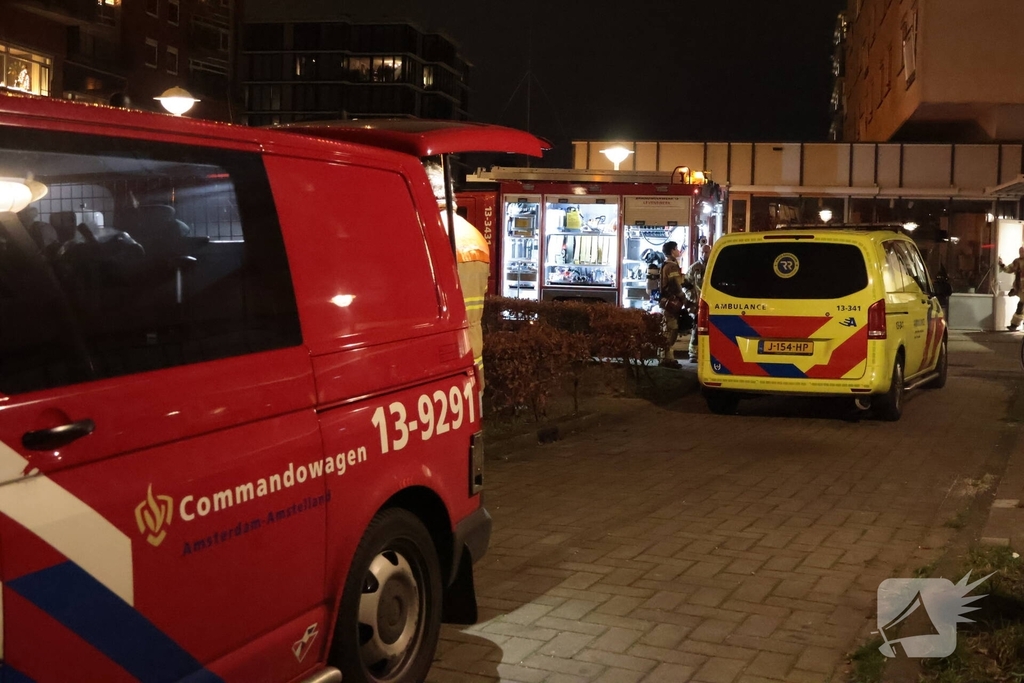 Brand in flatwoning leidt tot evacuaties