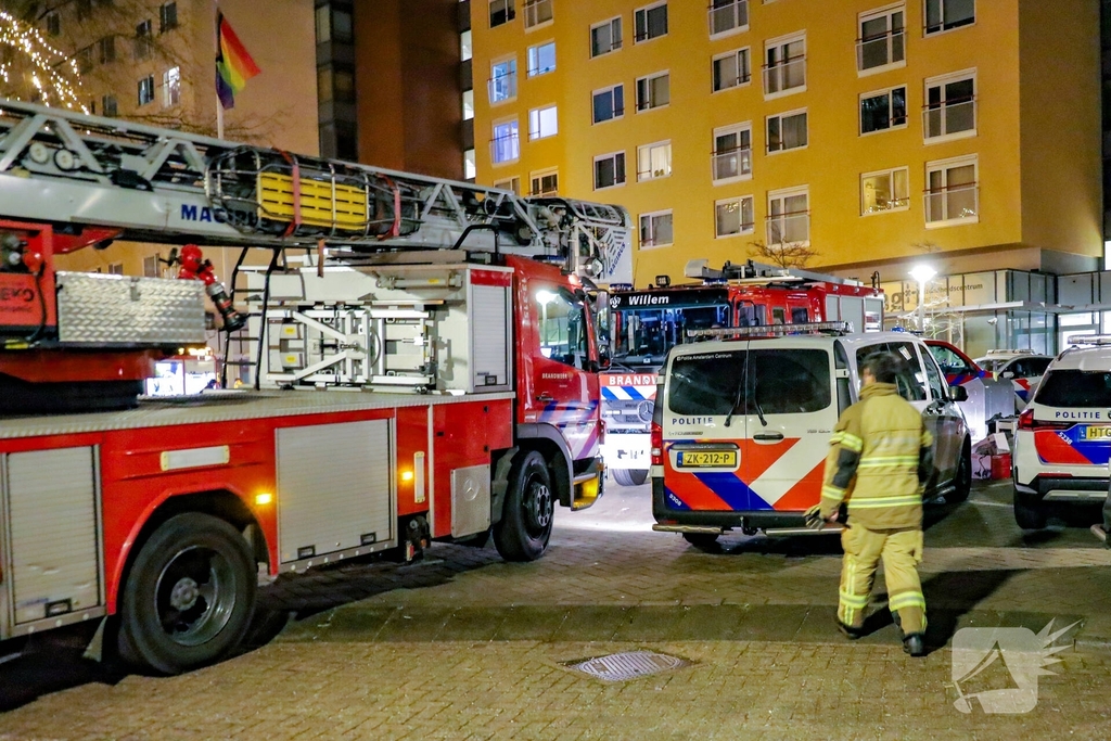 Woningbrand veroorzaakt veel rook in appartement