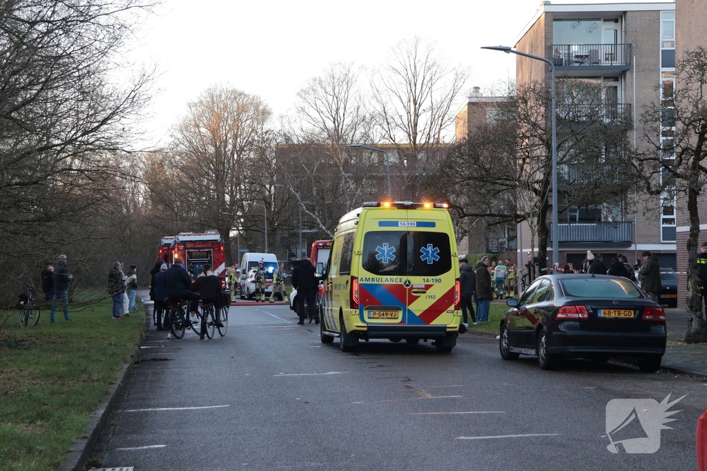 Brand in flatwoning leidt tot zwaargewonde
