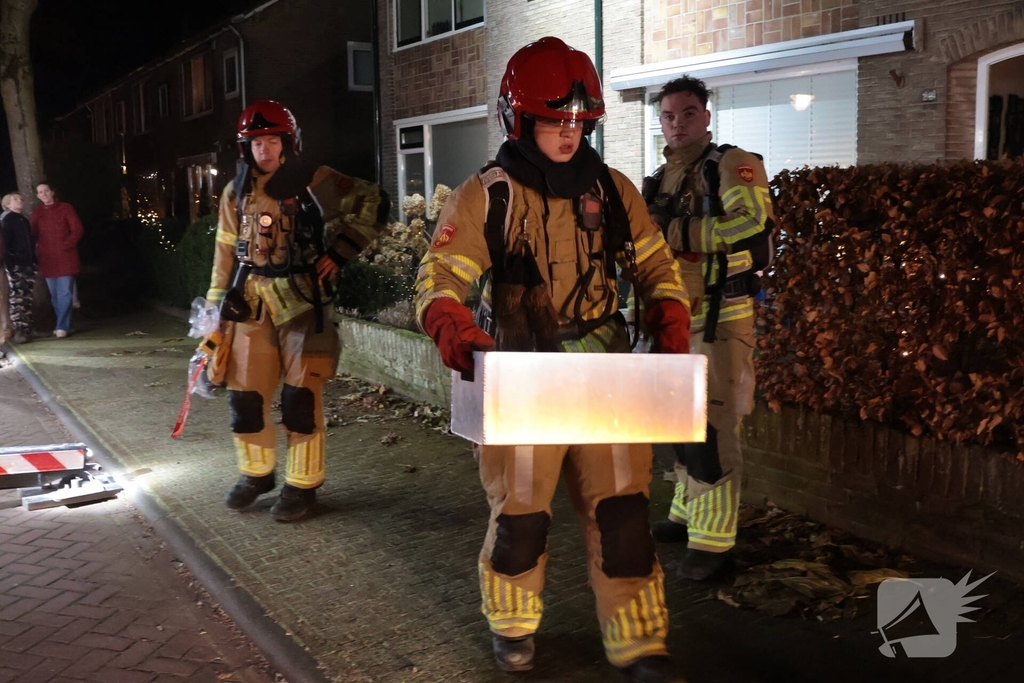 Brand in schoorsteen woning vergt snelle brandweeractie