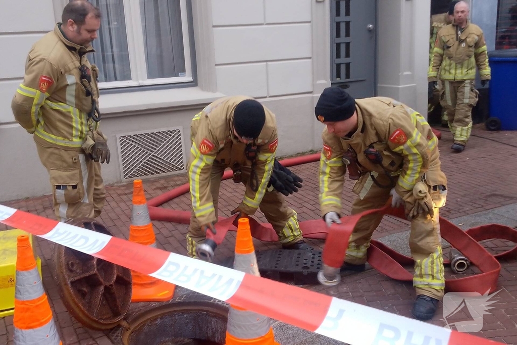 Waterlekkage zorgt voor inzet brandweer