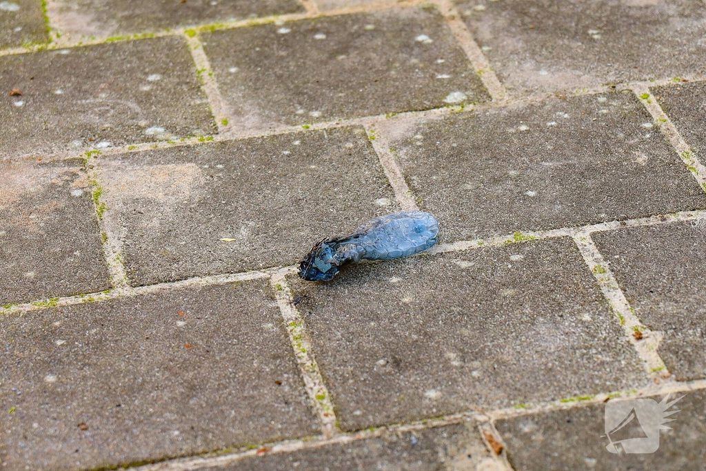 Brand door explosief op balkon