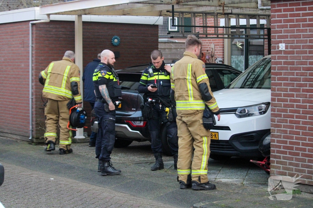 Bewoner blust brand zelf