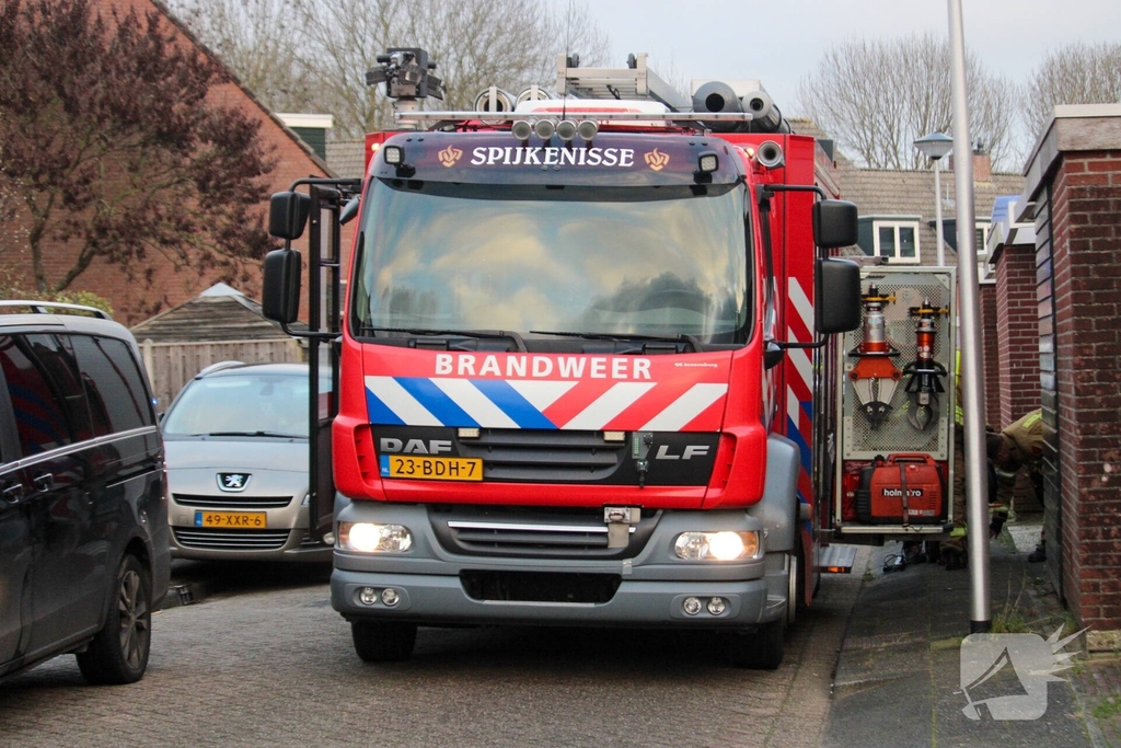 Bewoner blust brand zelf