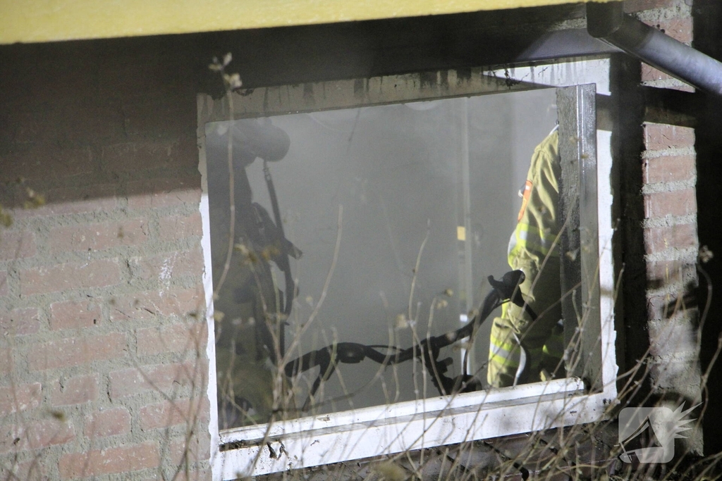 Woningbrand leidt tot ontruiming van appartementen
