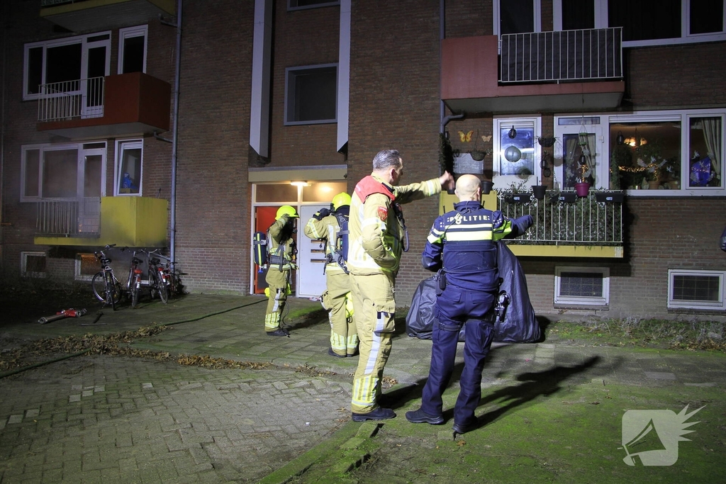 Woningbrand leidt tot ontruiming van appartementen