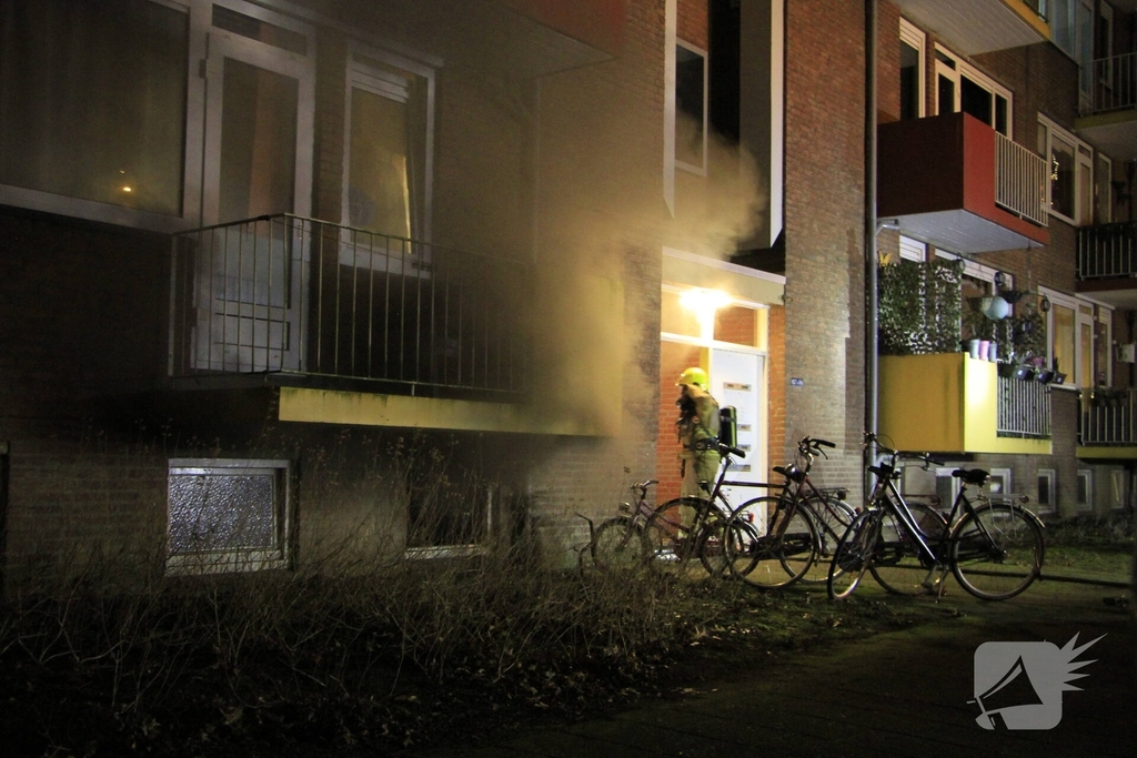 Woningbrand leidt tot ontruiming van appartementen