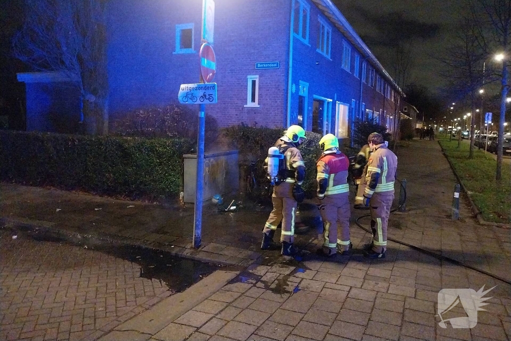 Deelscooter volledig uitgebrand