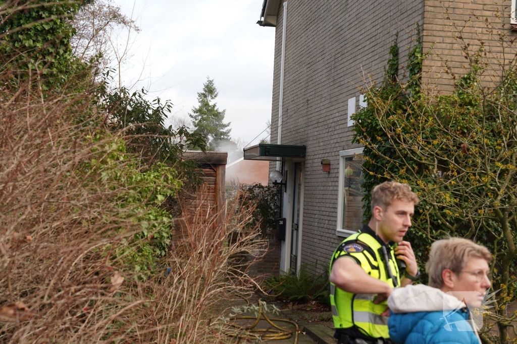 Konijnen in veiligheid na brand bij hok