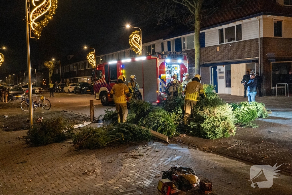 Buitenbrand en onrust rond nieuwjaarsviering