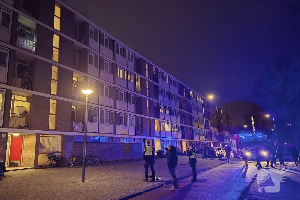 Balkonbrand door vuurwerk snel gedoofd