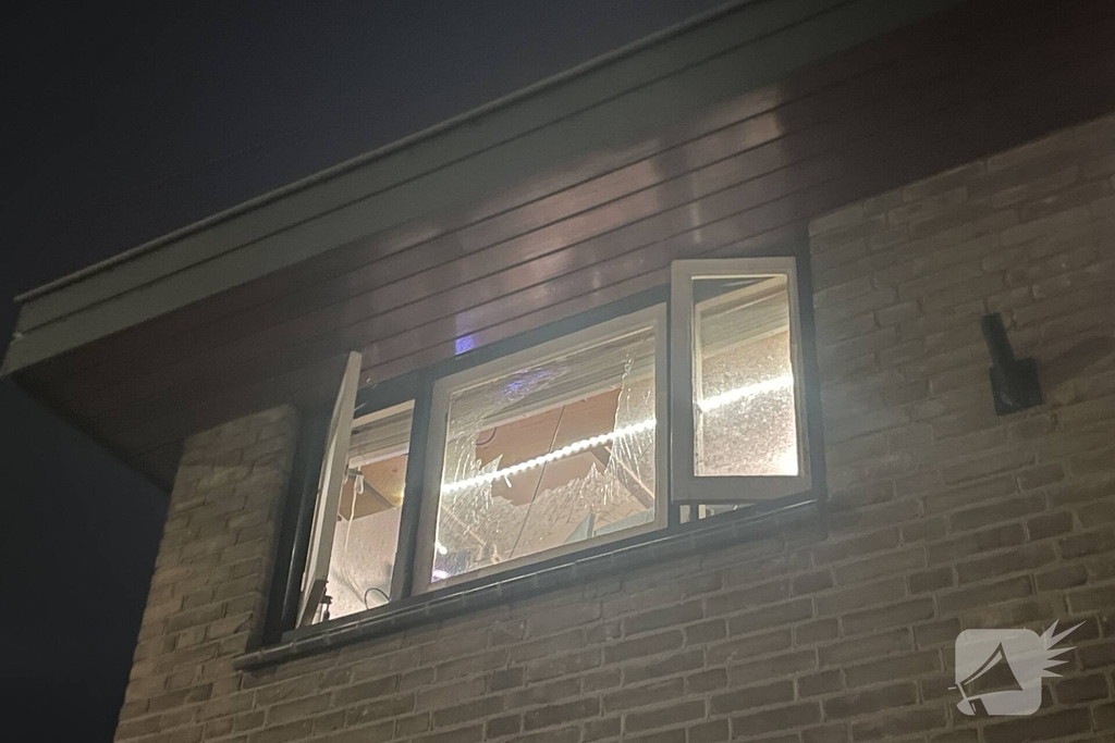 Ramen gesneuveld door vuurwerk