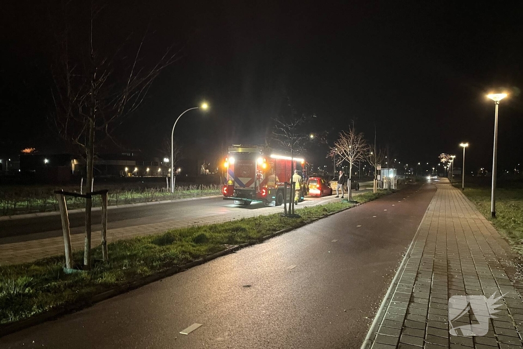 Brandweer reageert op brandmelding en brandstichting