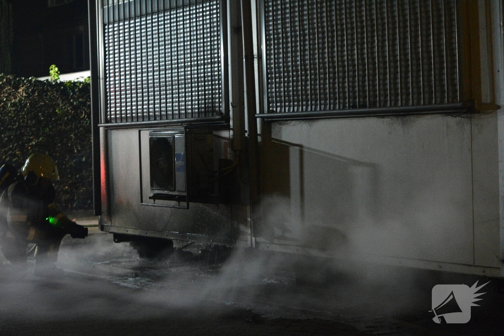 Brand ontstaat in bijgebouw