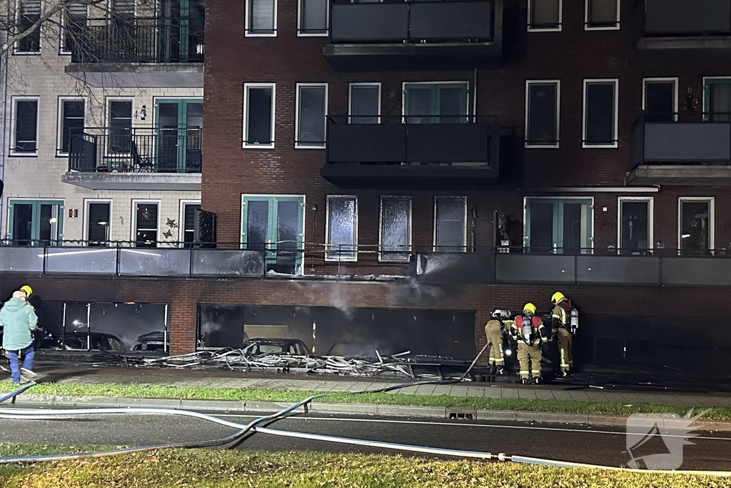 Brand in parkeergarage leidt tot grote inzet hulpdiensten