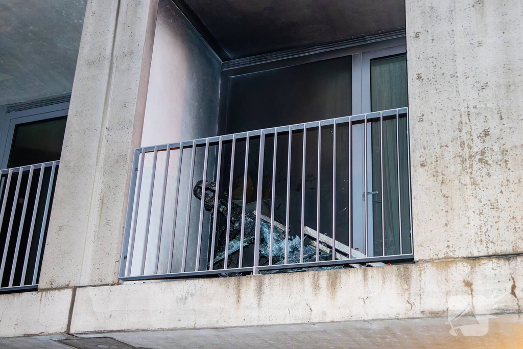 Vuurwerk op balkon veroorzaakt brand