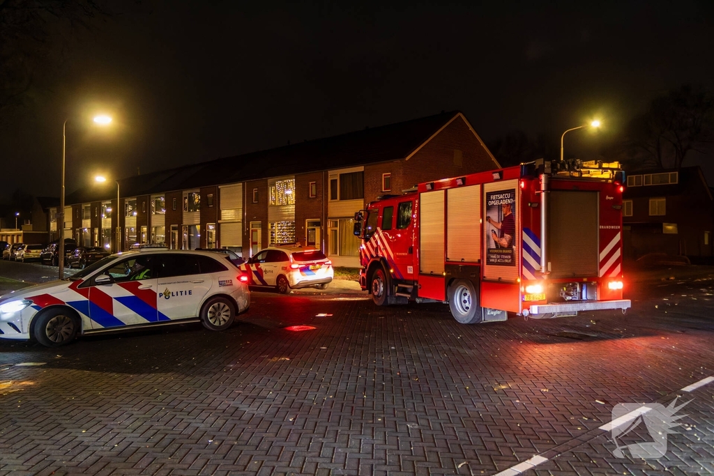 Meerdere brandstichtingen en bekogelingen door jongeren