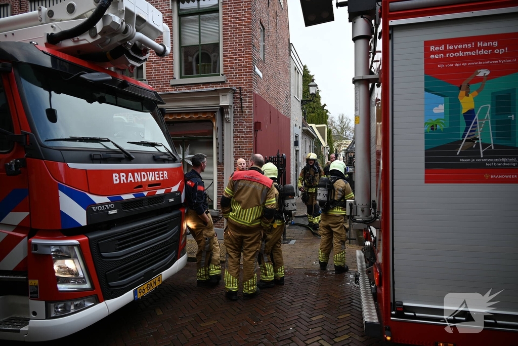 Elektrische kachel in brand leidt tot flinke inzet