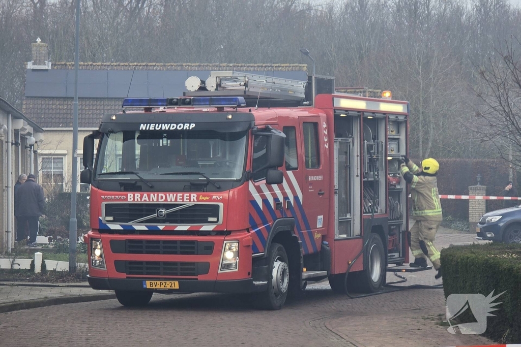 Brand in schuur leidt tot grote rookontwikkeling