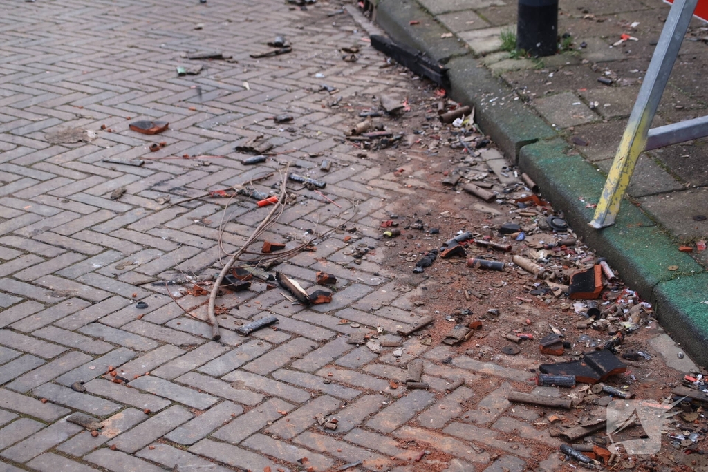 Schades van twee grote branden bij daglicht goed te zien