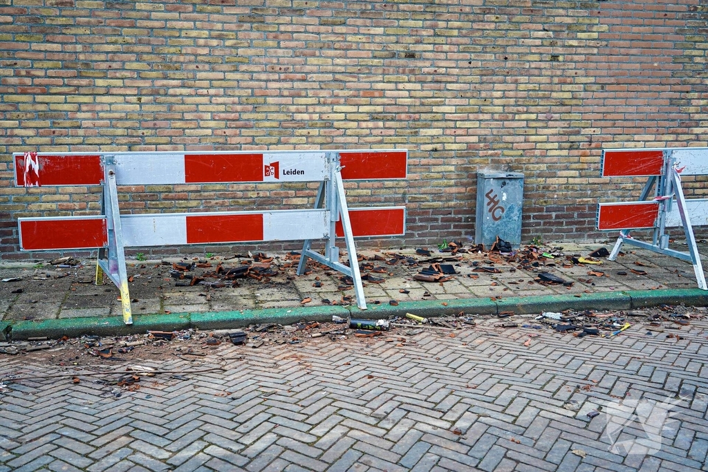 Schades van twee grote branden bij daglicht goed te zien