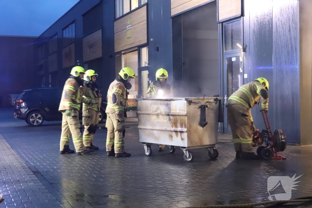 Rookontwikkeling door industriebrand