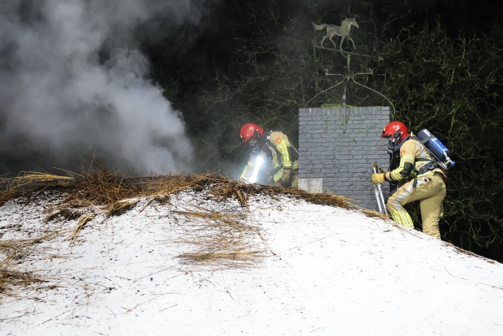 Opnieuw brand op dak van woning