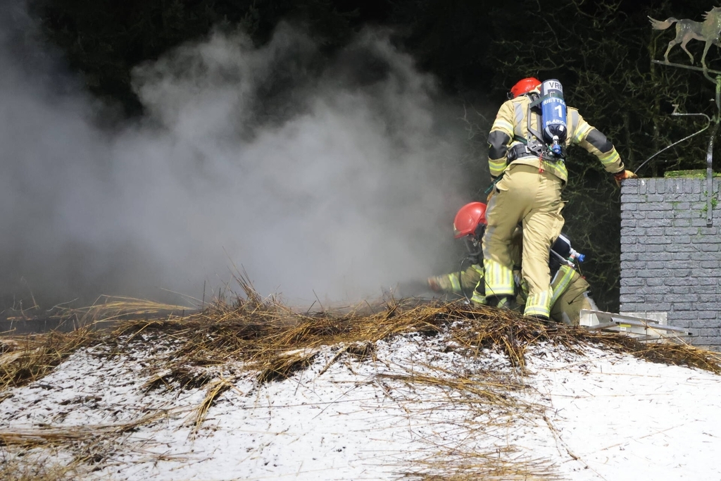 Opnieuw brand op dak van woning