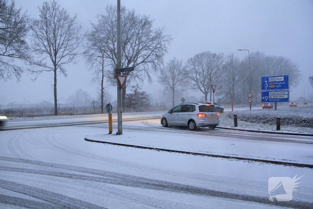 Flinke sneeuwval op tweede dag van jaar