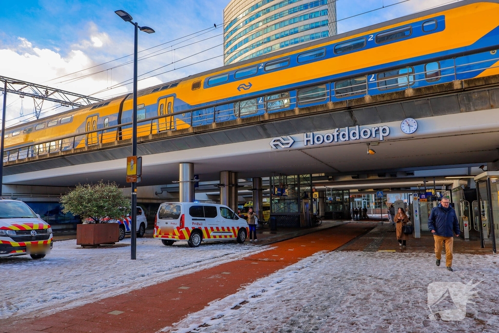Aanrijding tussen persoon en trein veroorzaakt verkeersstremming