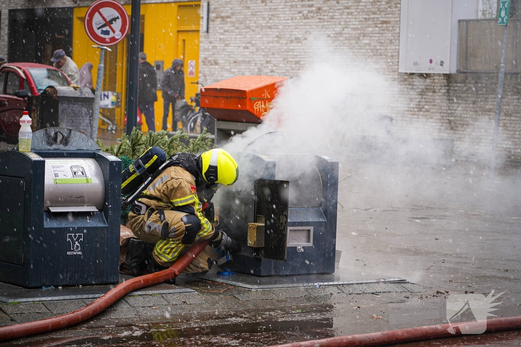 Brand in ondergrondse container geblust