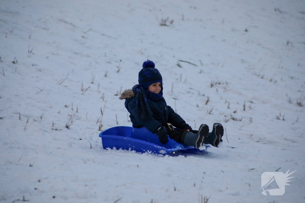 Sneeuwpret voor dier en mens