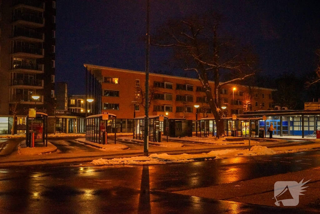 Openbaar vervoer stilgelegd door winterse omstandigheden