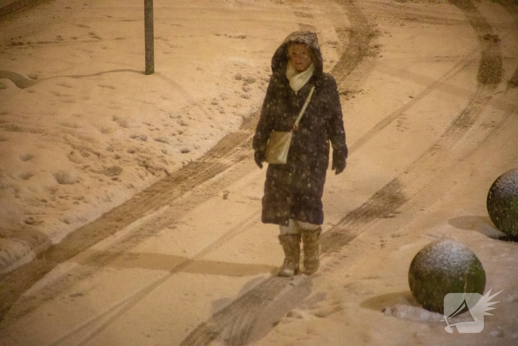 Code oranje vanwege forse sneeuwzone in ochtendspits