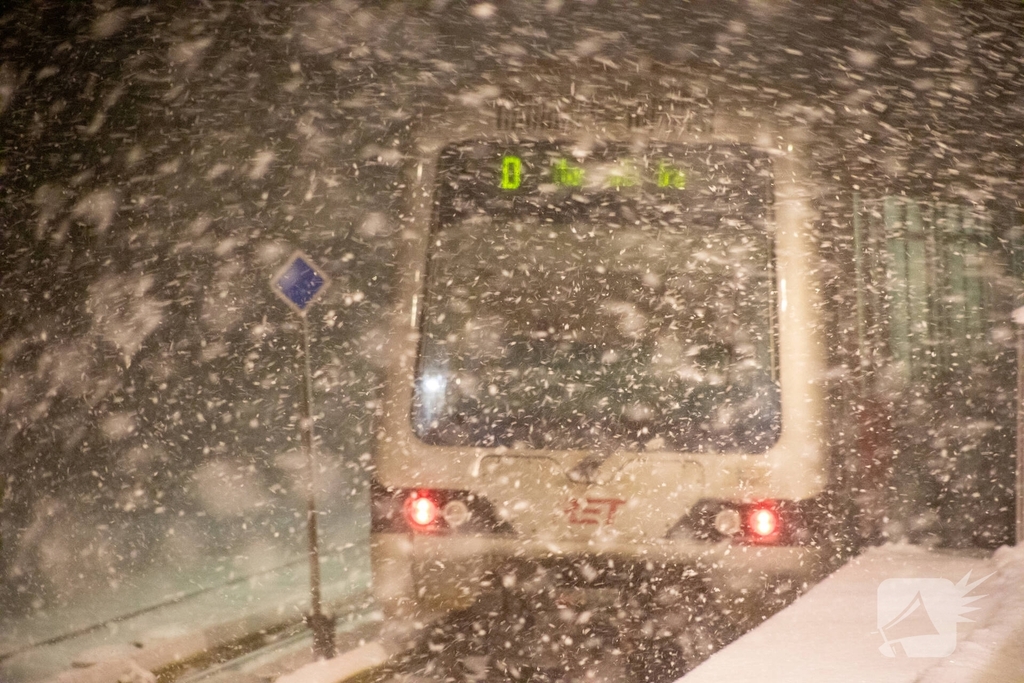 Code oranje vanwege forse sneeuwzone in ochtendspits