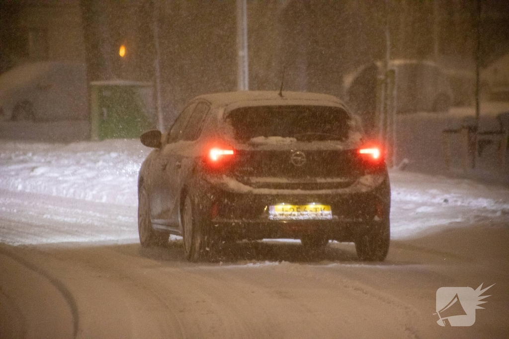 Code oranje vanwege forse sneeuwzone in ochtendspits